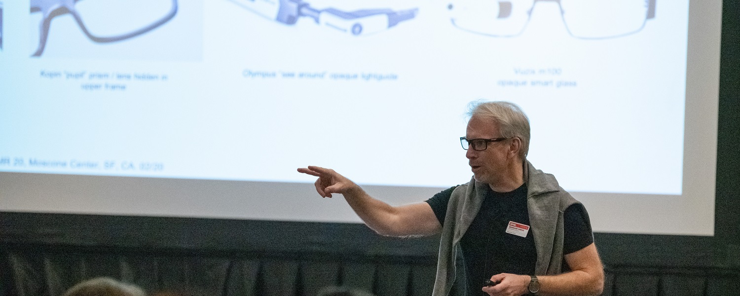 Bernard Kress teaching a course at SPIE AR | VR | MR