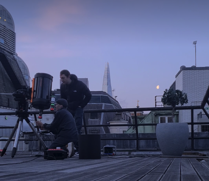 Osborn’s team conducts atmospheric turbulence measurements using SHIMM in London’s financial district.