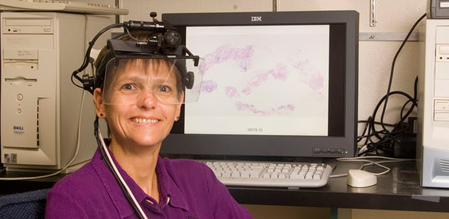 Elizabeth Krupinski demonstrates the eye-tracking device used in her fatigue studies.